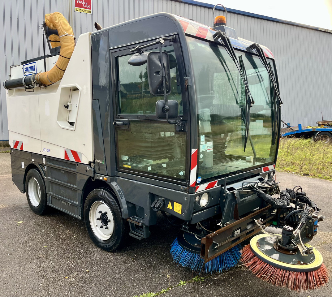 SCHMIDT Cs556 cs500 compact 400 - Veegwagen: afbeelding 1 SCHMIDT Cs556 cs500 compact 400 - Veegwagen: afbeelding 1