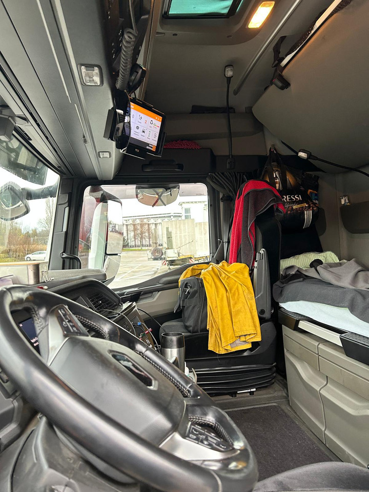 Vrachtwagen met open laadbak MAN TGX 500: afbeelding 9 Vrachtwagen met open laadbak MAN TGX 500: afbeelding 9