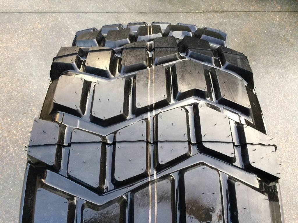 Michelin 525/65R20.5 XS - NEW - Band voor Landbouwmachine: afbeelding 2 Michelin 525/65R20.5 XS - NEW - Band voor Landbouwmachine: afbeelding 2