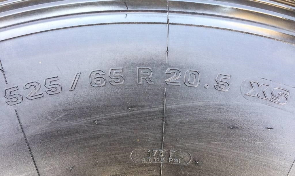 Michelin 525/65R20.5 XS - NEW - Band voor Landbouwmachine: afbeelding 5 Michelin 525/65R20.5 XS - NEW - Band voor Landbouwmachine: afbeelding 5