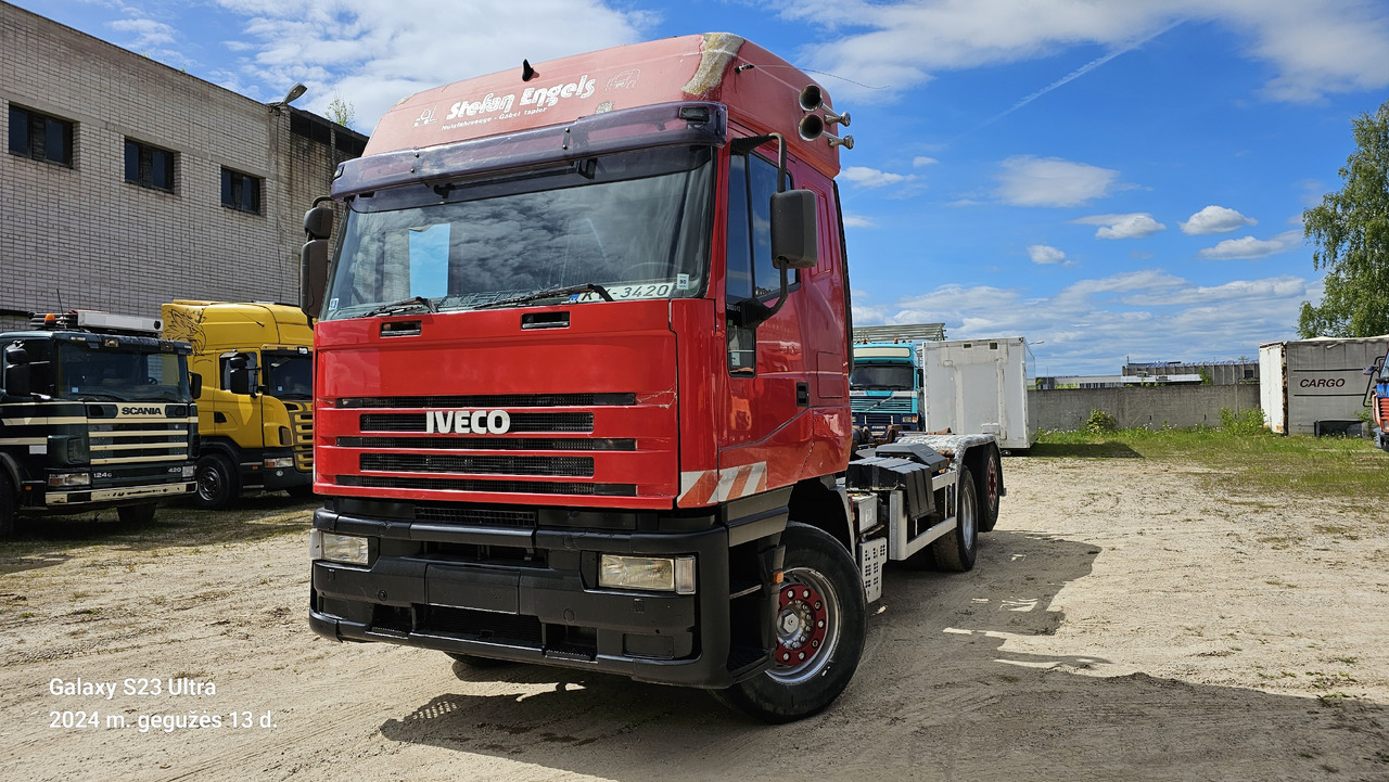 IVECO 240E42 6x2 - Haakarmsysteem vrachtwagen: afbeelding 2 IVECO 240E42 6x2 - Haakarmsysteem vrachtwagen: afbeelding 2
