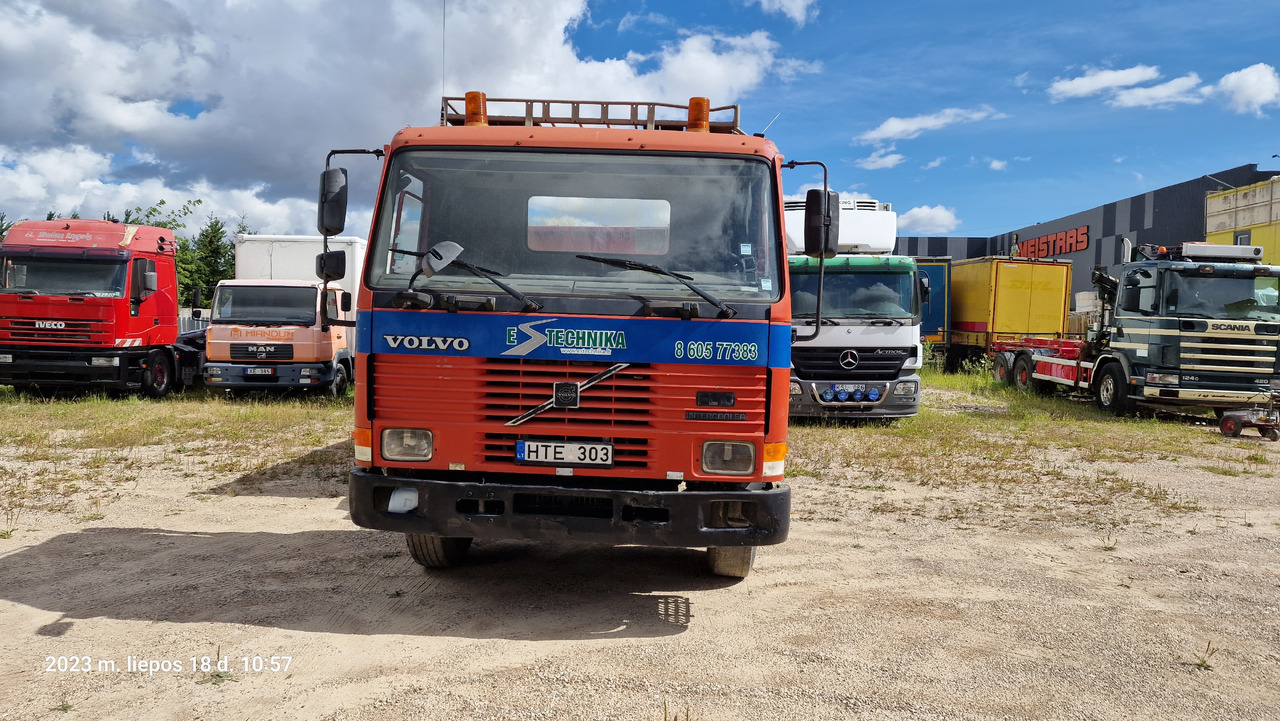 VOLVO FL 10 8x4 - Kipper vrachtwagen: afbeelding 2 VOLVO FL 10 8x4 - Kipper vrachtwagen: afbeelding 2