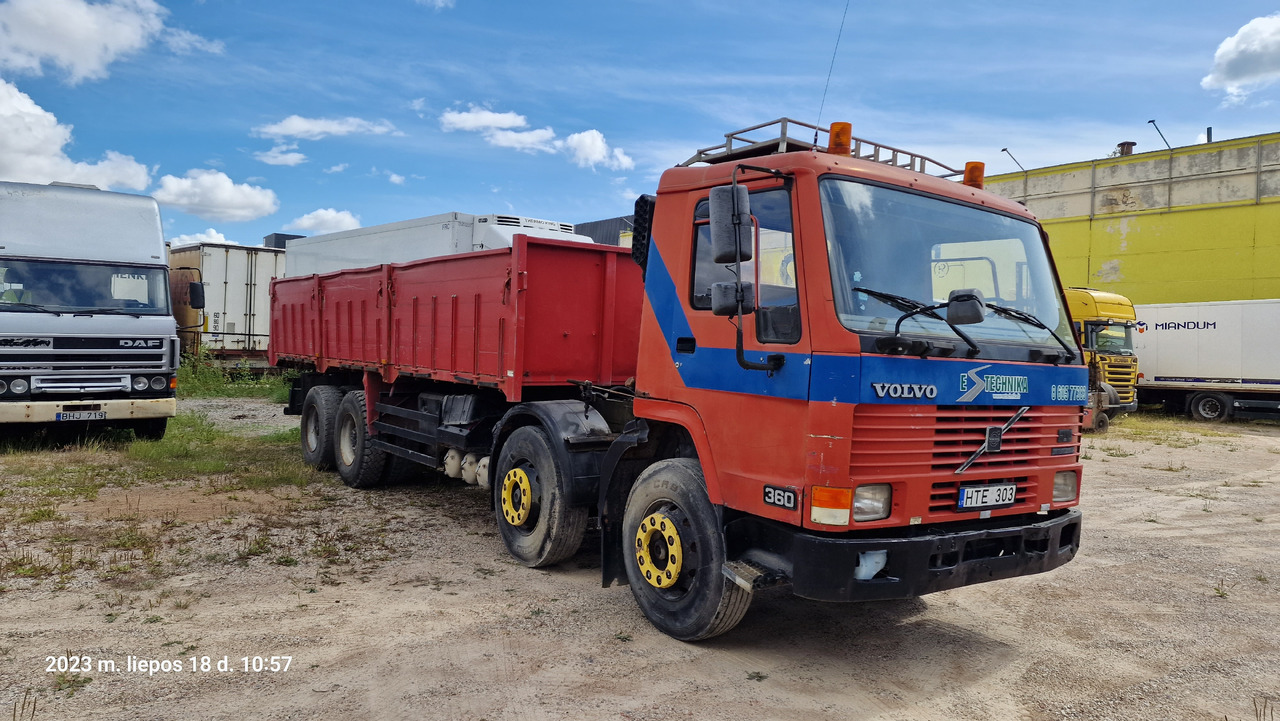 VOLVO FL 10 8x4 - Kipper vrachtwagen: afbeelding 3 VOLVO FL 10 8x4 - Kipper vrachtwagen: afbeelding 3