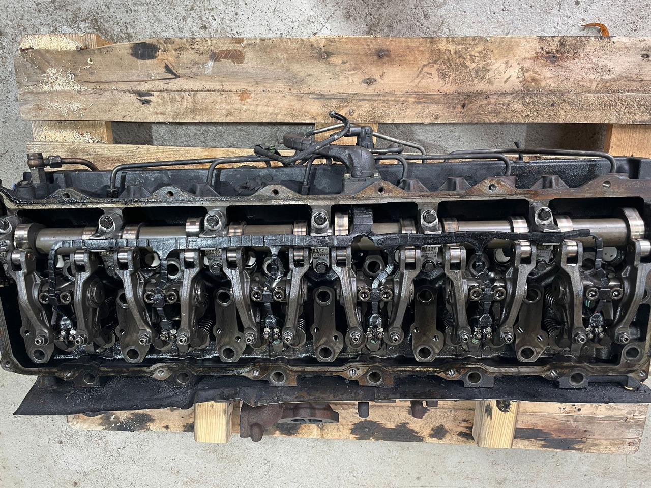 MAN Motor MAN Lions City D2066 LUH 52 Zylinderkopf Nockenwelle - Cilinderkop voor Bus: afbeelding 3 MAN Motor MAN Lions City D2066 LUH 52 Zylinderkopf Nockenwelle - Cilinderkop voor Bus: afbeelding 3