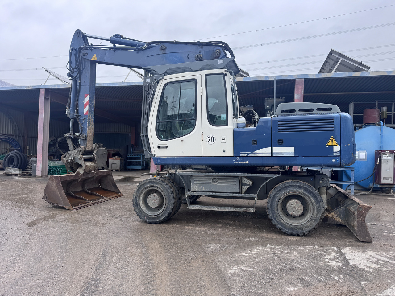 LIEBHERR A 904 C Litronic - Mobiele graafmachine: afbeelding 2 LIEBHERR A 904 C Litronic - Mobiele graafmachine: afbeelding 2