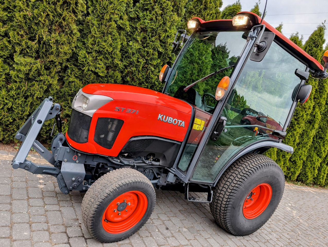Kubota ST371 - Landbouwmachine: afbeelding 3 Kubota ST371 - Landbouwmachine: afbeelding 3
