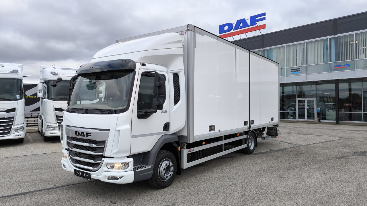 DAF XB 210 FA - Bakwagen: afbeelding 1 DAF XB 210 FA - Bakwagen: afbeelding 1