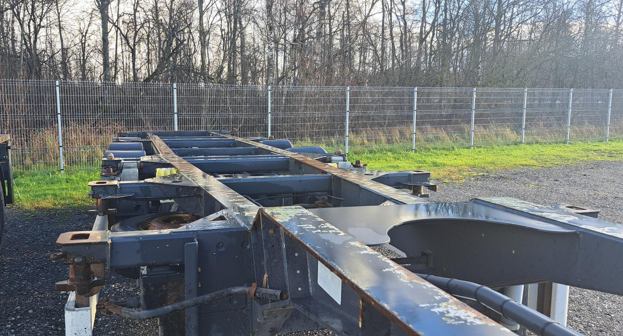 RENDERS EURO 922 - Containertransporter/ Wissellaadbak oplegger: afbeelding 5 RENDERS EURO 922 - Containertransporter/ Wissellaadbak oplegger: afbeelding 5