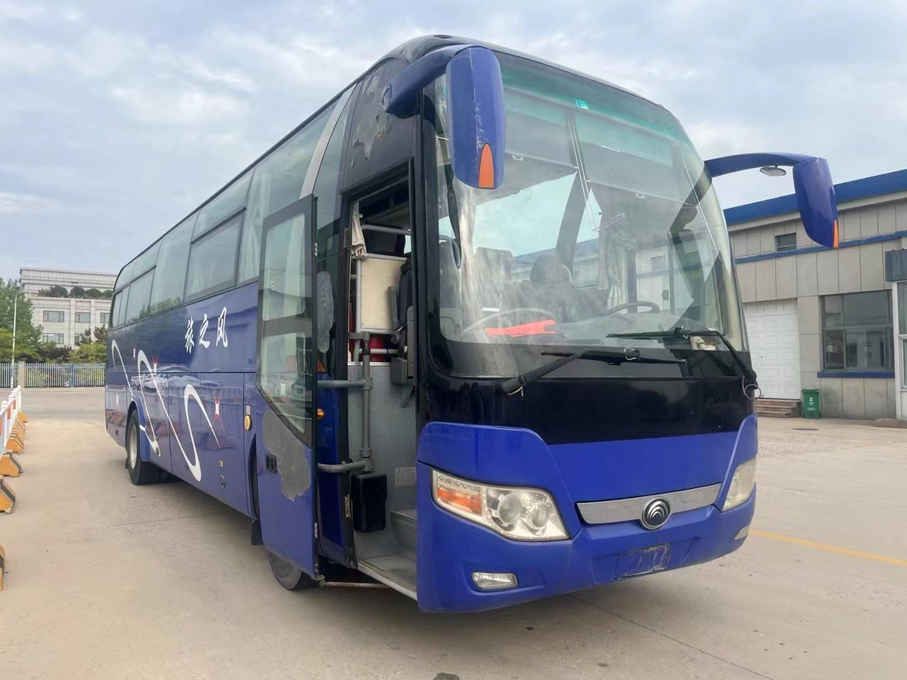 YUTONG ZK6110 - Touringcar: afbeelding 1 YUTONG ZK6110 - Touringcar: afbeelding 1