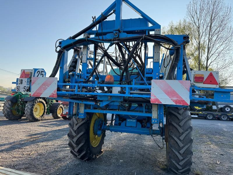 BERTHOUD MAXXOR 40 - Getrokken veldspuit: afbeelding 2 BERTHOUD MAXXOR 40 - Getrokken veldspuit: afbeelding 2