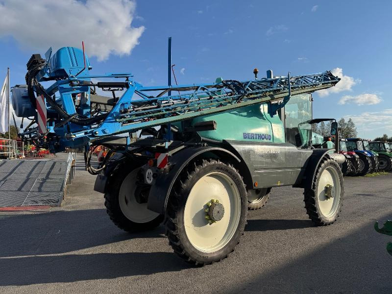 BERTHOUD RAPTOR 3240 - Zelfrijdende veldspuit: afbeelding 3 BERTHOUD RAPTOR 3240 - Zelfrijdende veldspuit: afbeelding 3