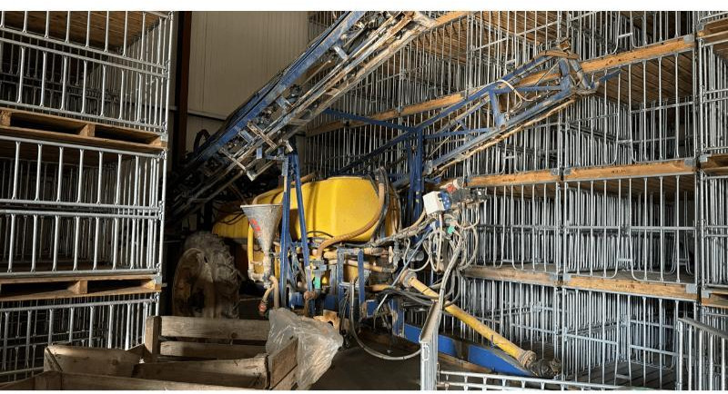 CARUELLE 25 24 - Getrokken veldspuit: afbeelding 1 CARUELLE 25 24 - Getrokken veldspuit: afbeelding 1