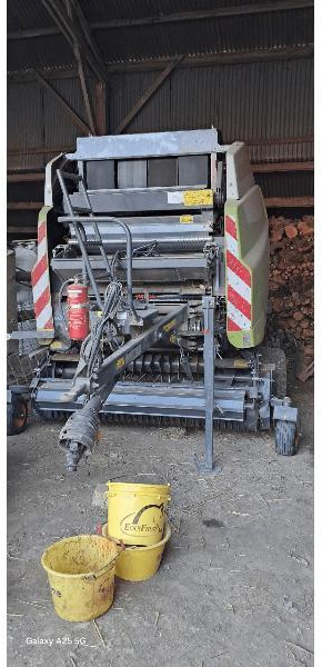 CLAAS VARIANT 480RF - Ronde balenpers: afbeelding 2 CLAAS VARIANT 480RF - Ronde balenpers: afbeelding 2