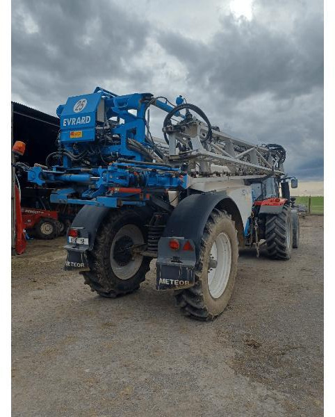 EVRARD METEOR 4200 - Getrokken veldspuit: afbeelding 2 EVRARD METEOR 4200 - Getrokken veldspuit: afbeelding 2
