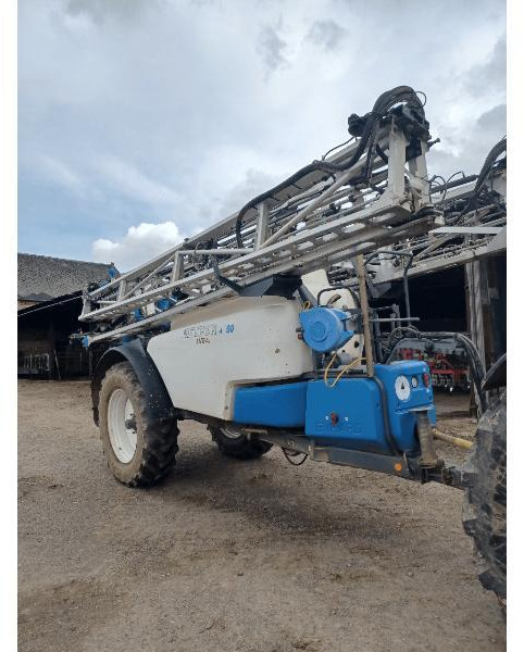 EVRARD METEOR 4200 - Getrokken veldspuit: afbeelding 4 EVRARD METEOR 4200 - Getrokken veldspuit: afbeelding 4