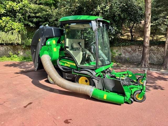 JOHN DEERE 1585 - Gazonmaaier: afbeelding 2 JOHN DEERE 1585 - Gazonmaaier: afbeelding 2