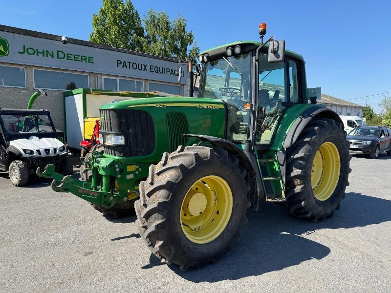 JOHN DEERE 6820 - Tractor: afbeelding 1 JOHN DEERE 6820 - Tractor: afbeelding 1