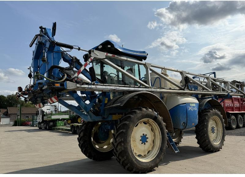 MATROT XENON 4300 - Zelfrijdende veldspuit: afbeelding 1 MATROT XENON 4300 - Zelfrijdende veldspuit: afbeelding 1