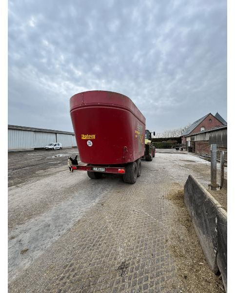 STRAUTMANN VERTI MIX 2401 - Voermengwagen: afbeelding 2 STRAUTMANN VERTI MIX 2401 - Voermengwagen: afbeelding 2