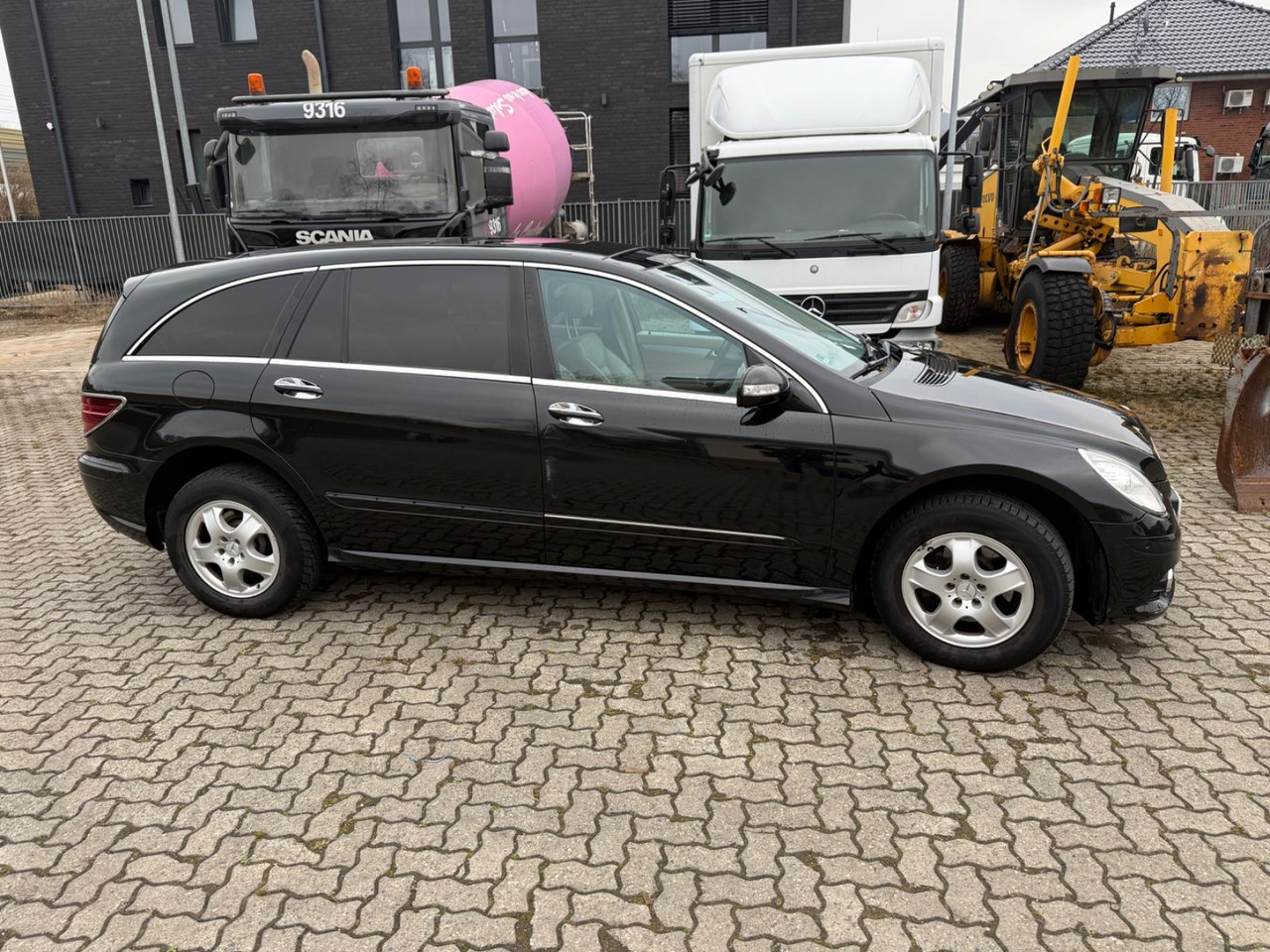 Mercedes-Benz R - SUV: afbeelding 4 Mercedes-Benz R - SUV: afbeelding 4