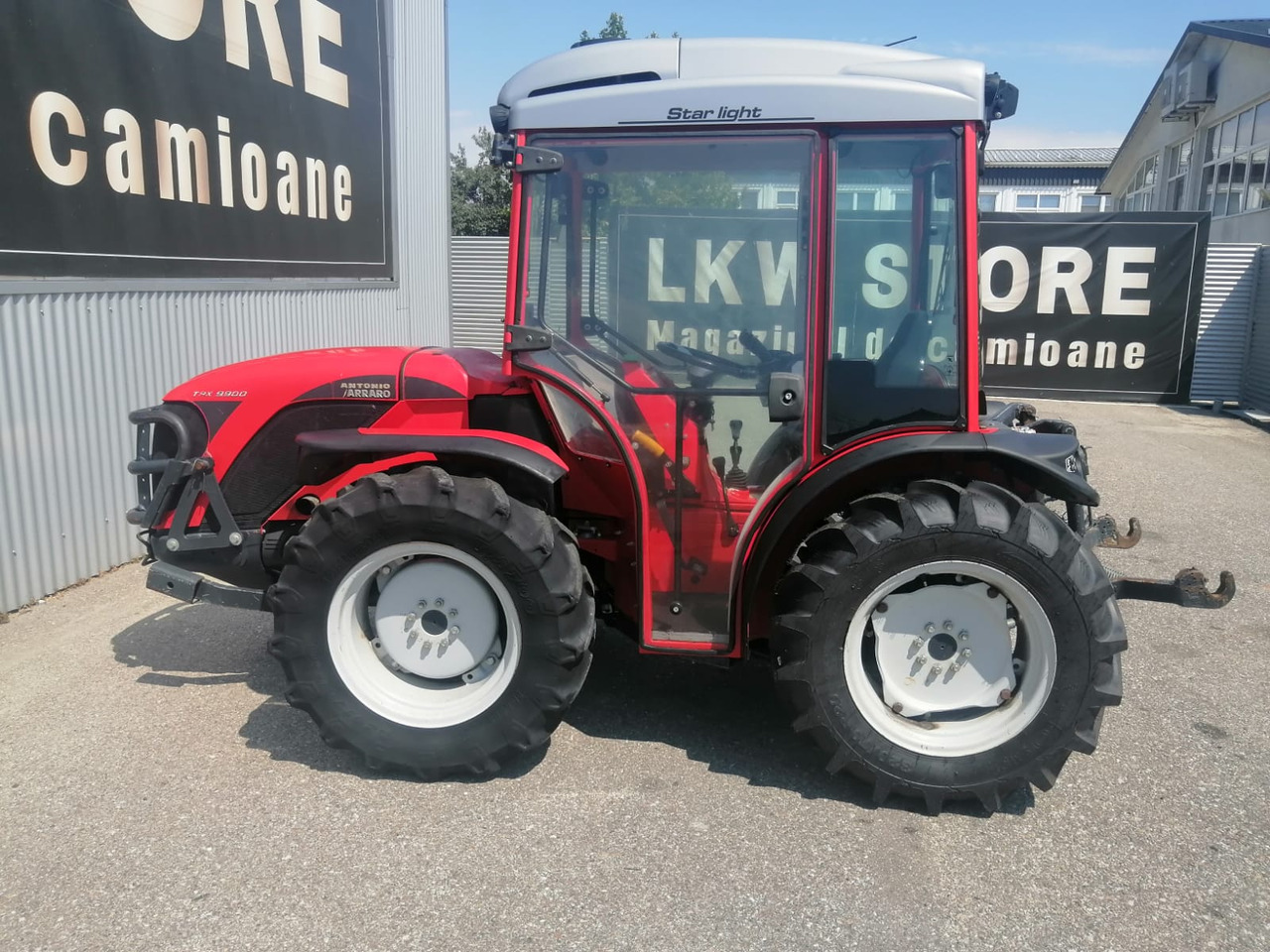 Antonio Carraro ERGIT TRX 9900 Tractor ingust/viticol/fructifer/Narrow spaces tractor, TOP !!! - Tractor: afbeelding 2 Antonio Carraro ERGIT TRX 9900 Tractor ingust/viticol/fructifer/Narrow spaces tractor, TOP !!! - Tractor: afbeelding 2