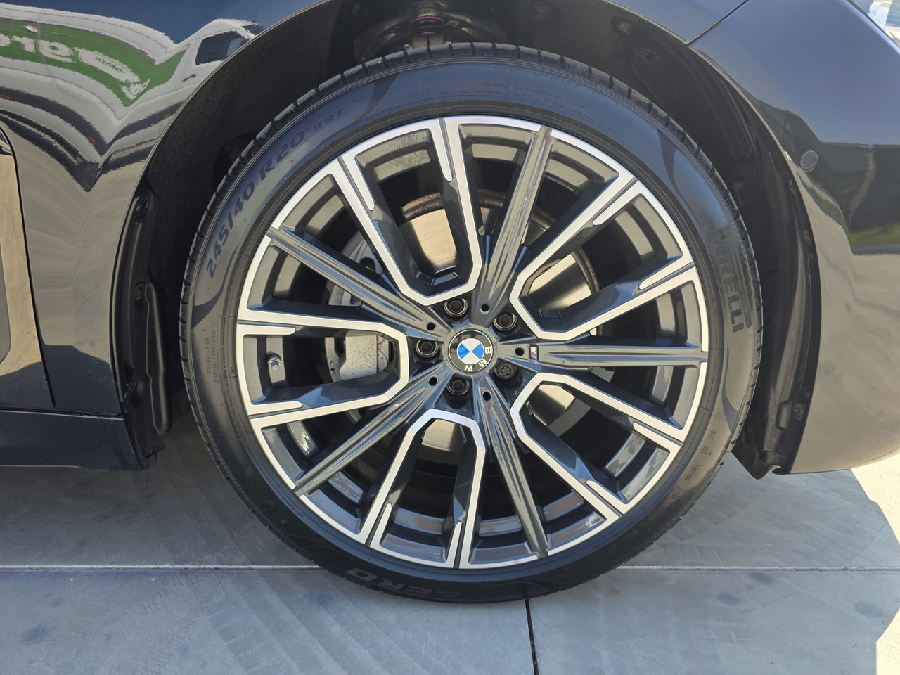 BMW 730 Xdrive Mild-Hybrid - Sedan: afbeelding 4 BMW 730 Xdrive Mild-Hybrid - Sedan: afbeelding 4