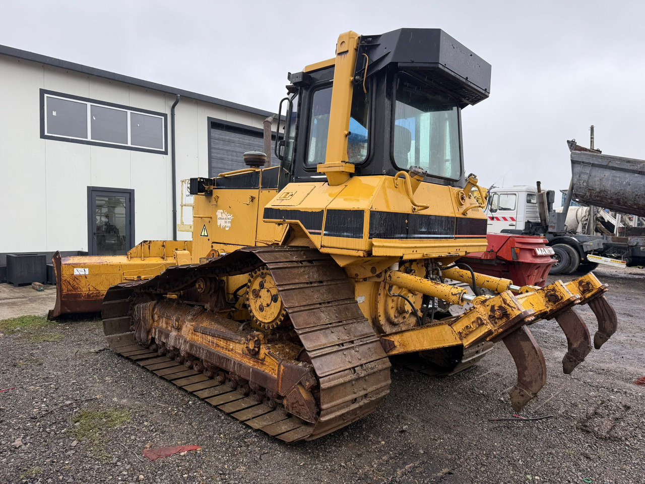 BULLDOZER CATERPILLAR D5 - Bulldozer: afbeelding 4 BULLDOZER CATERPILLAR D5 - Bulldozer: afbeelding 4