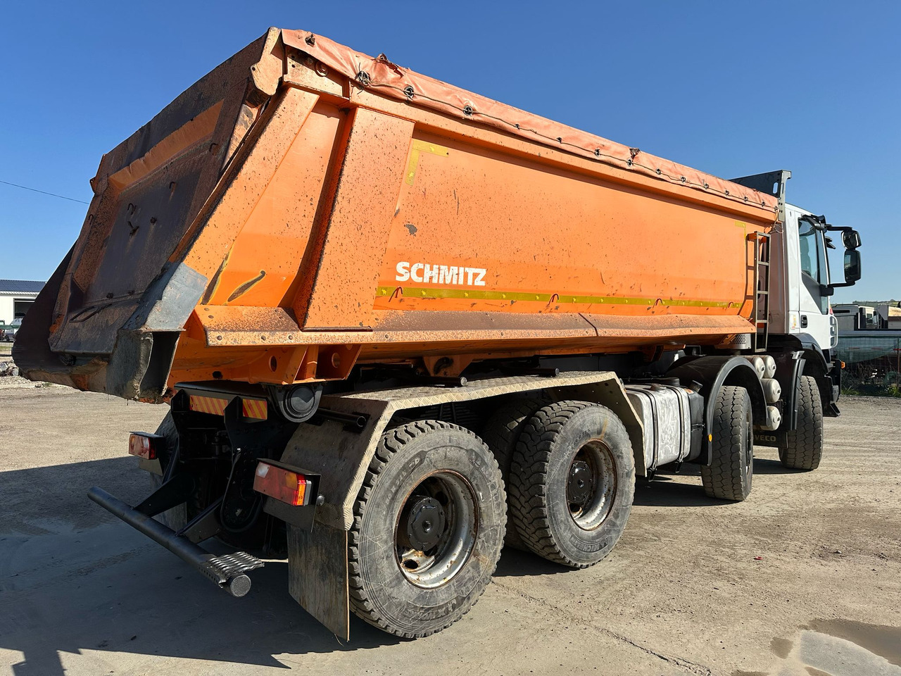 Iveco Trakker Tipper - Kipper vrachtwagen: afbeelding 4 Iveco Trakker Tipper - Kipper vrachtwagen: afbeelding 4