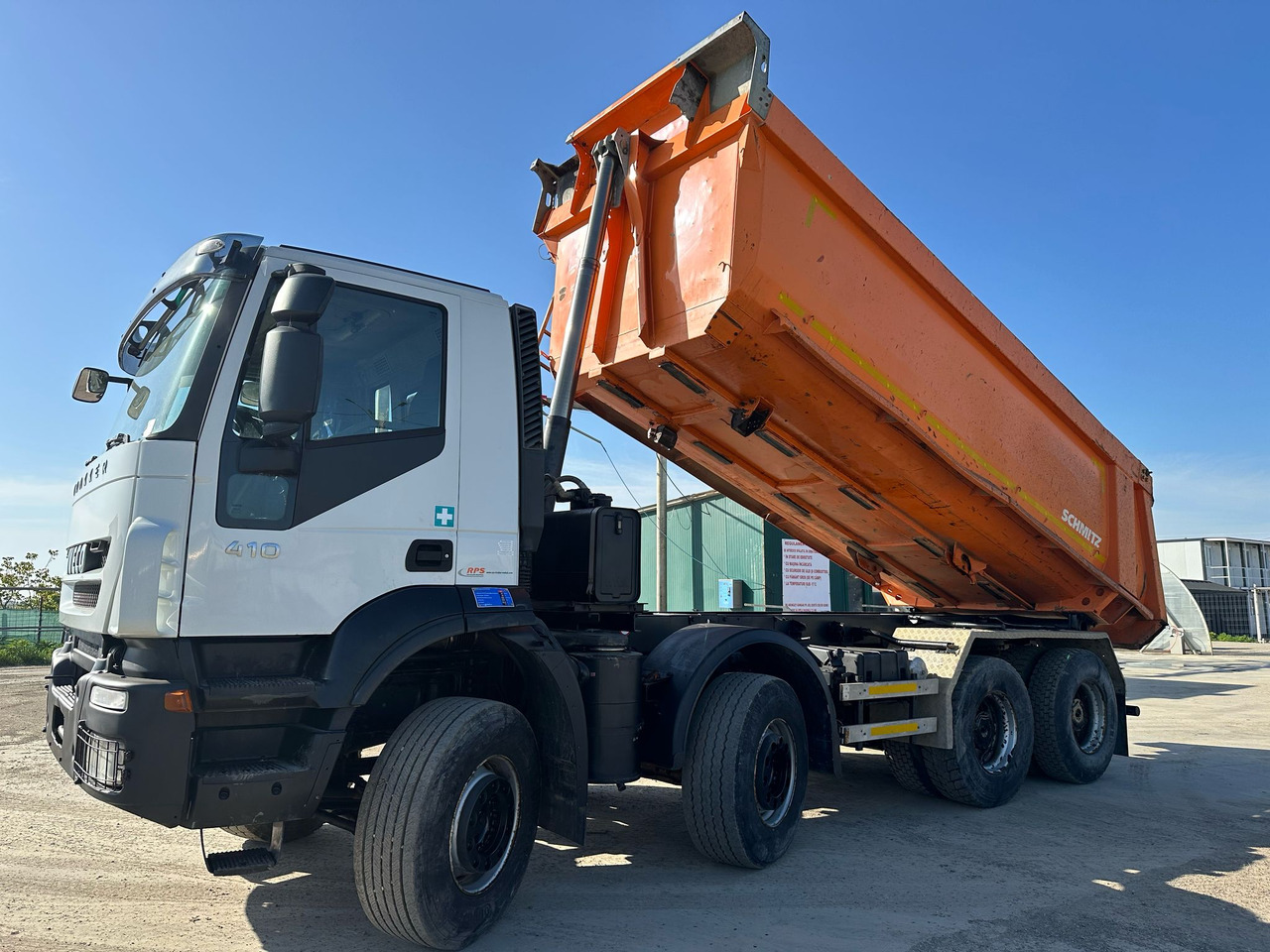 Iveco Trakker Tipper - Kipper vrachtwagen: afbeelding 2 Iveco Trakker Tipper - Kipper vrachtwagen: afbeelding 2