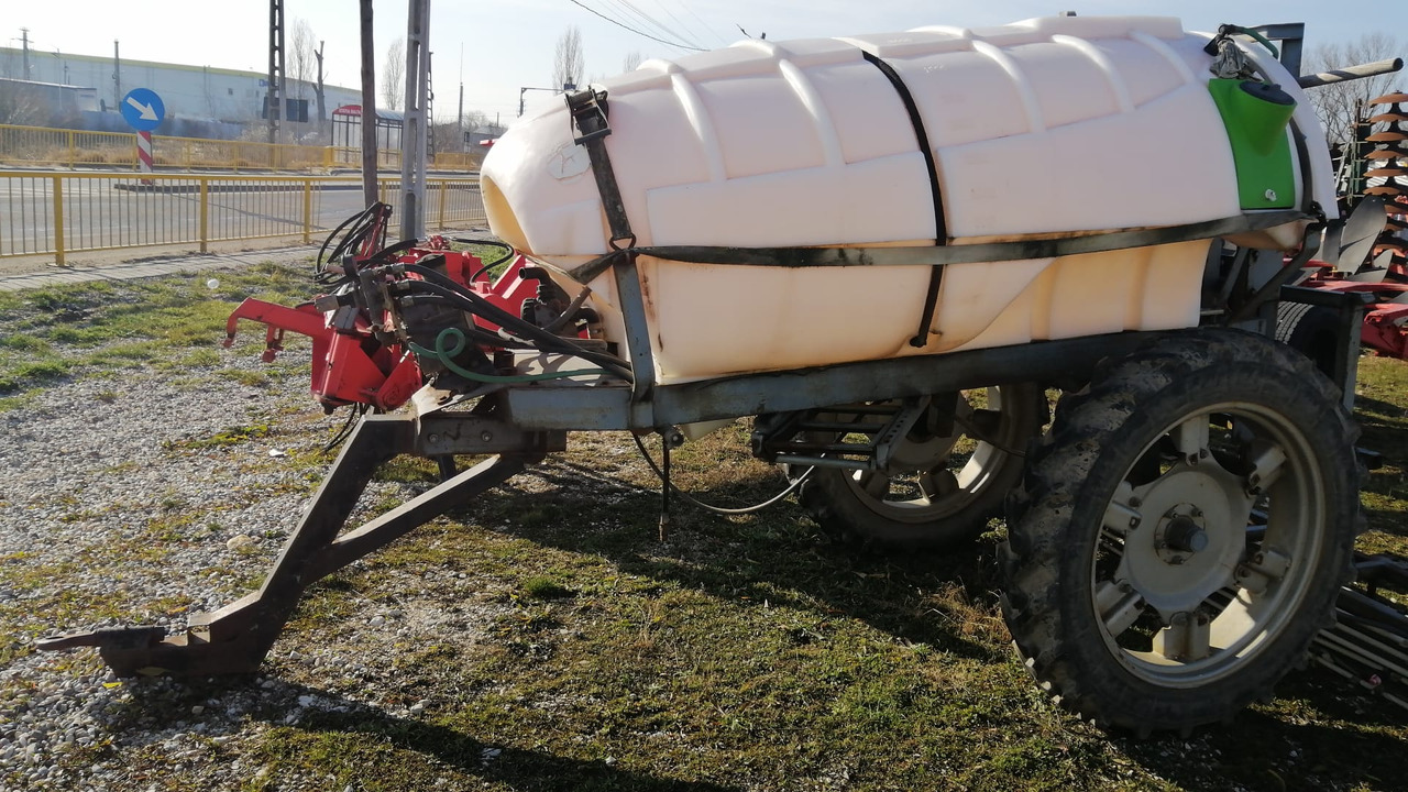 MET Wirax Sprayer 2000 - Getrokken veldspuit: afbeelding 5 MET Wirax Sprayer 2000 - Getrokken veldspuit: afbeelding 5
