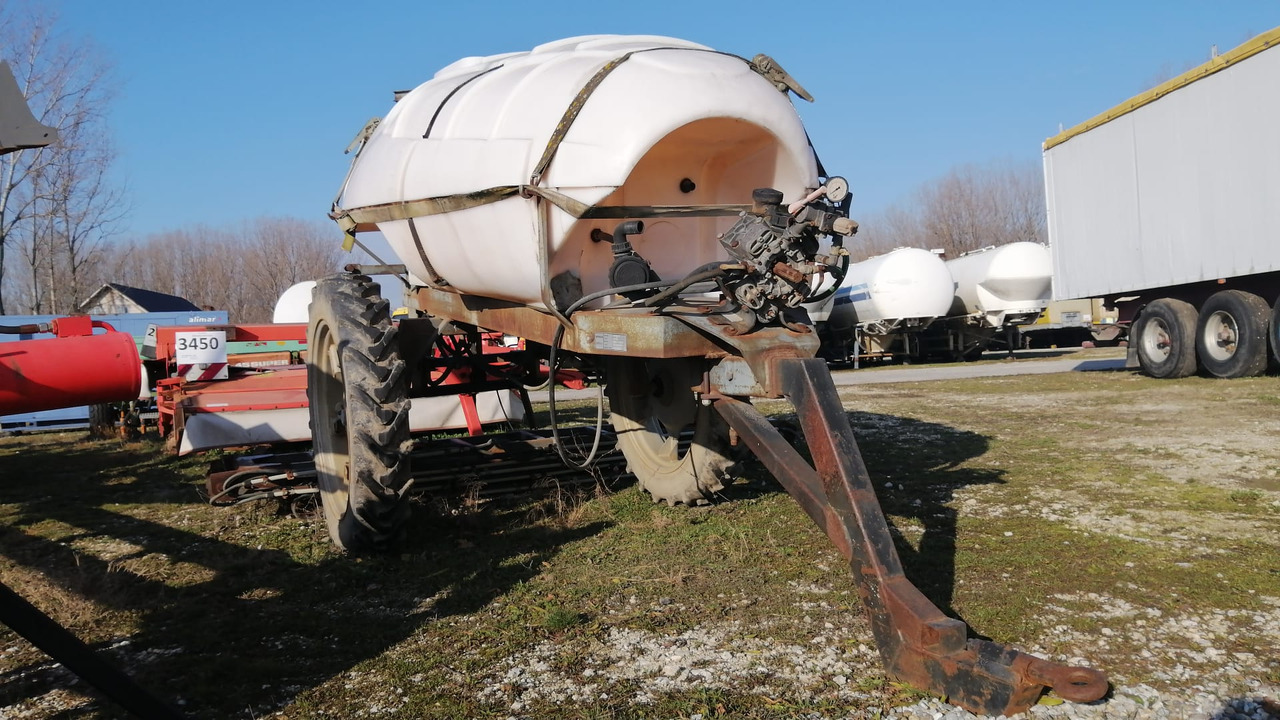 MET Wirax Sprayer 2000 - Getrokken veldspuit: afbeelding 2 MET Wirax Sprayer 2000 - Getrokken veldspuit: afbeelding 2
