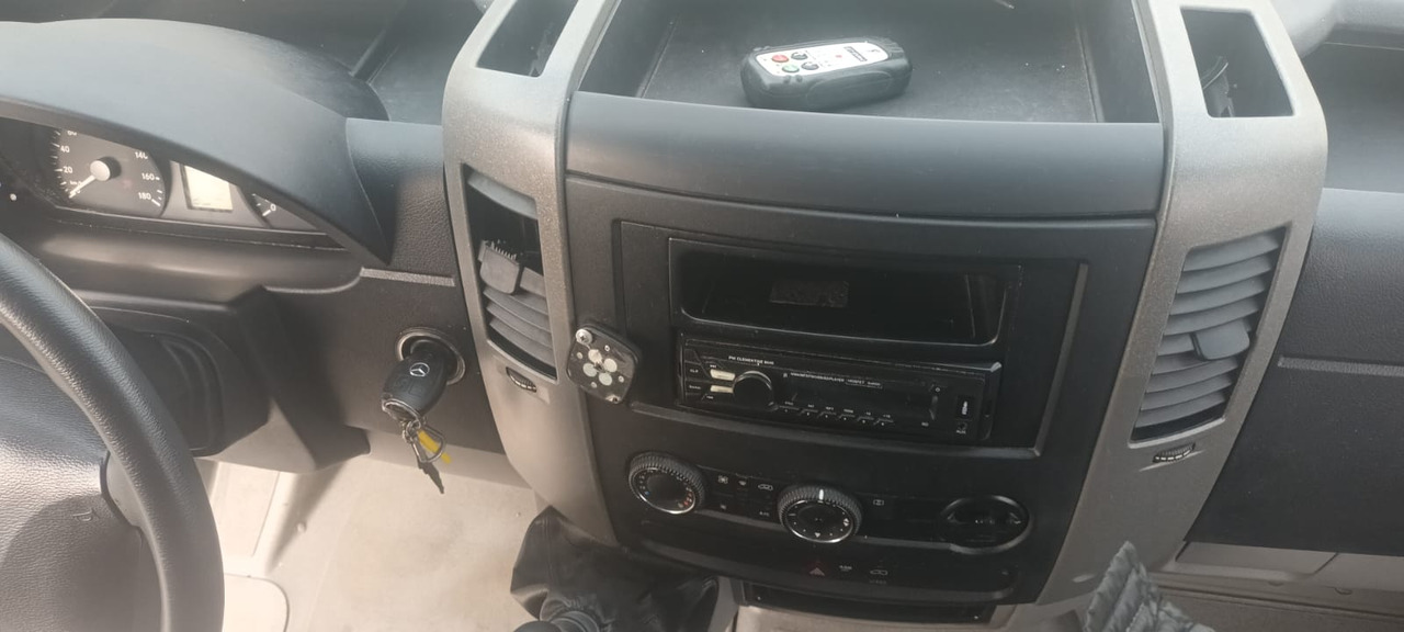 Mercedes Benz Sprinter 316 CDI Euro 6 !!! - Gesloten bestelwagen: afbeelding 4 Mercedes Benz Sprinter 316 CDI Euro 6 !!! - Gesloten bestelwagen: afbeelding 4