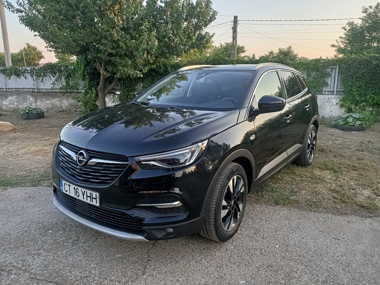 OPEL GRANDLAND X - SUV: afbeelding 1 OPEL GRANDLAND X - SUV: afbeelding 1