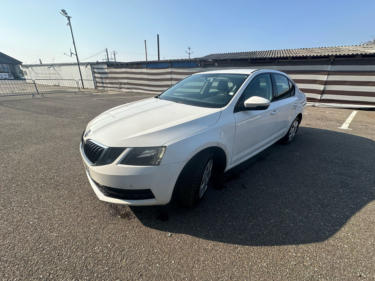 SKODA OCTAVIA - Sedan: afbeelding 2 SKODA OCTAVIA - Sedan: afbeelding 2