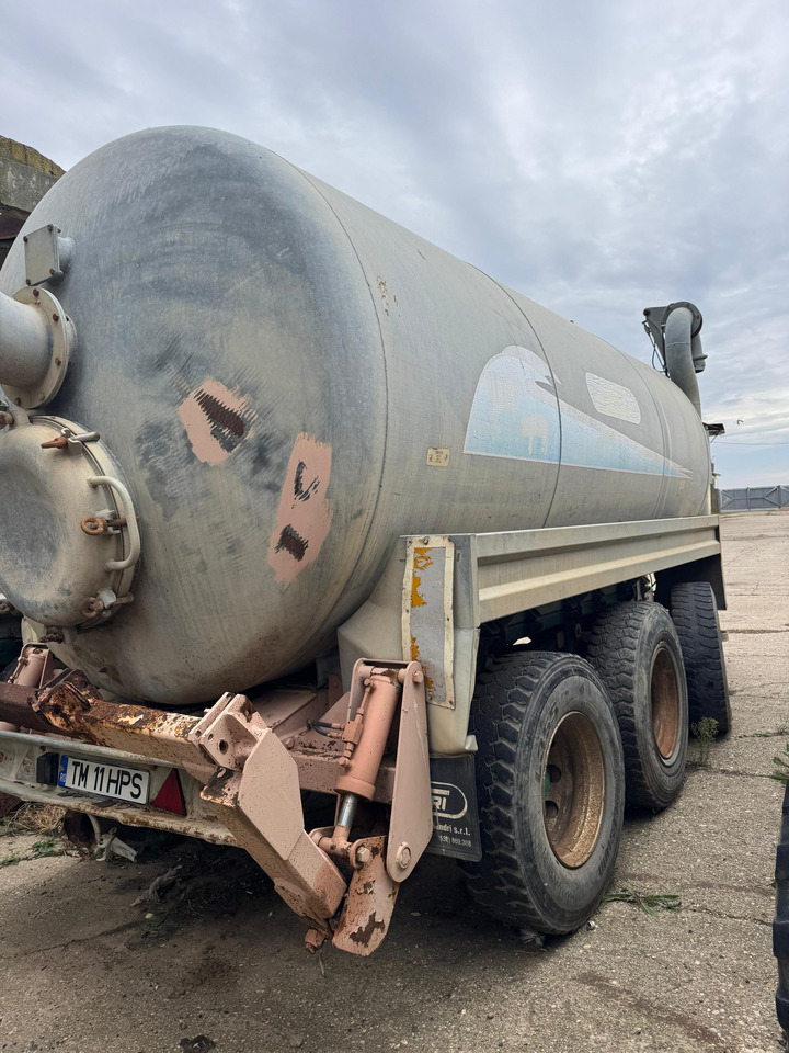 Sandri Manure spreading tank - Mesttank: afbeelding 1 Sandri Manure spreading tank - Mesttank: afbeelding 1