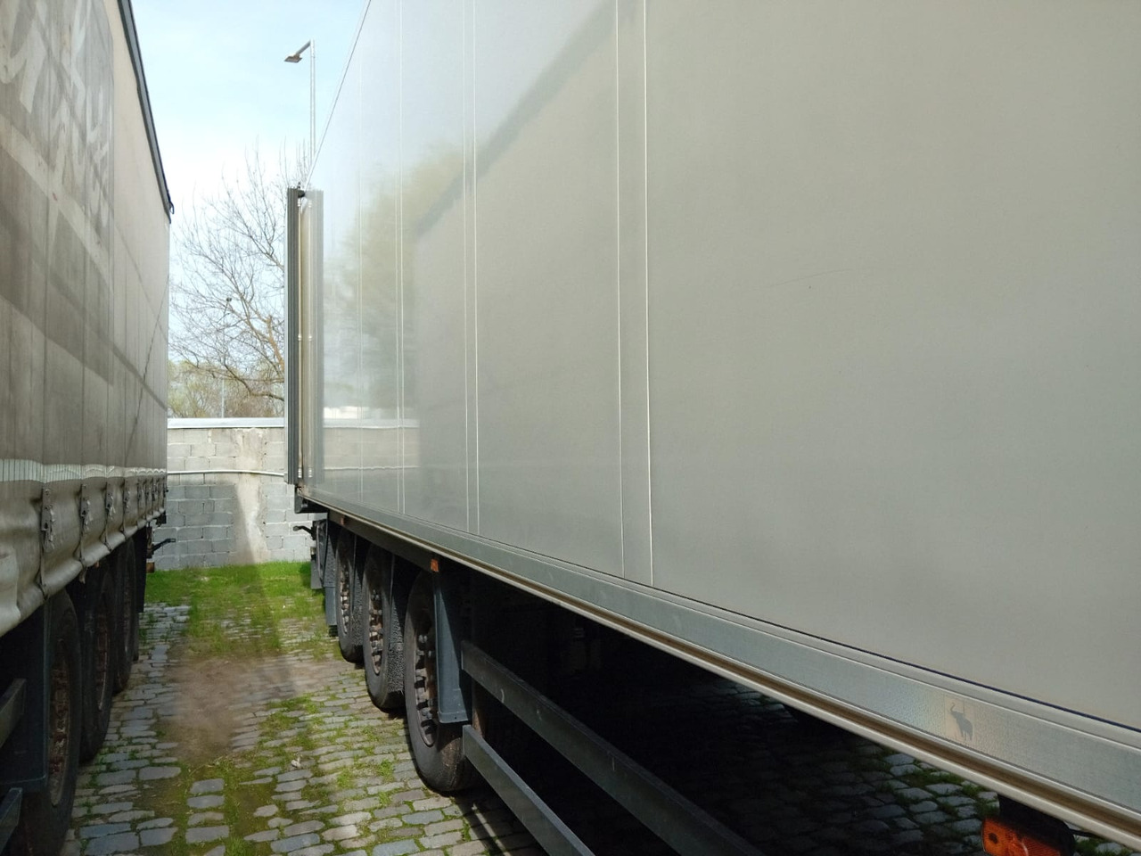 Schmitz Cargobull SCB S3B Refrigerated Semi-trailer - Koelwagen oplegger: afbeelding 5 Schmitz Cargobull SCB S3B Refrigerated Semi-trailer - Koelwagen oplegger: afbeelding 5