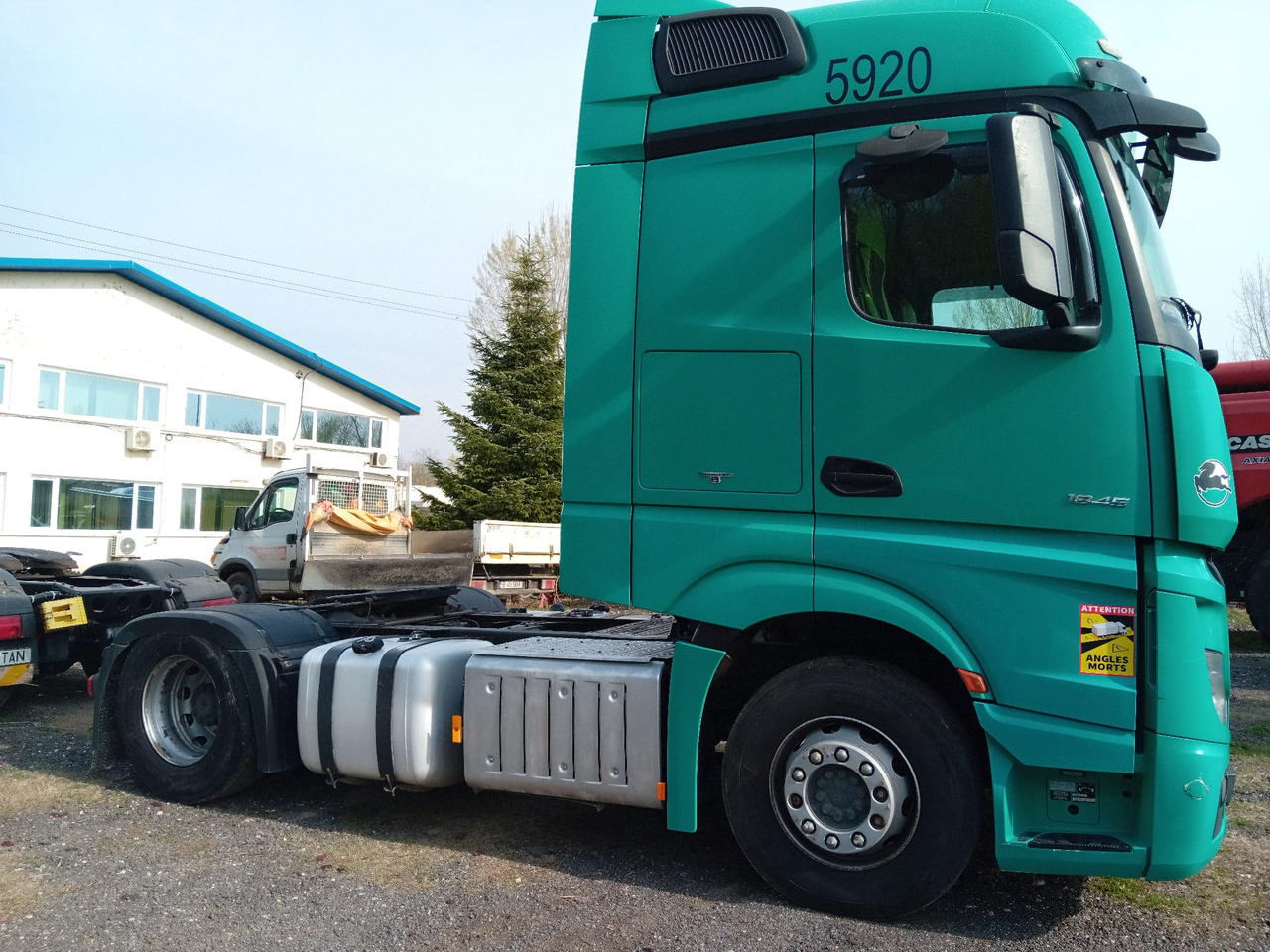 Mercedes-Benz Actros 18.45 - Trekker: afbeelding 4 Mercedes-Benz Actros 18.45 - Trekker: afbeelding 4