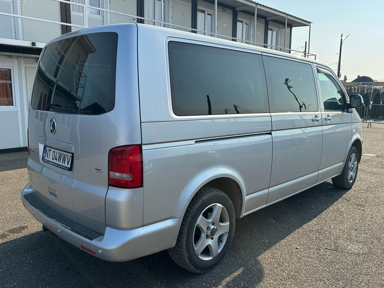 VOLKSWAGEN MULTIVAN - Personenvervoer: afbeelding 3 VOLKSWAGEN MULTIVAN - Personenvervoer: afbeelding 3