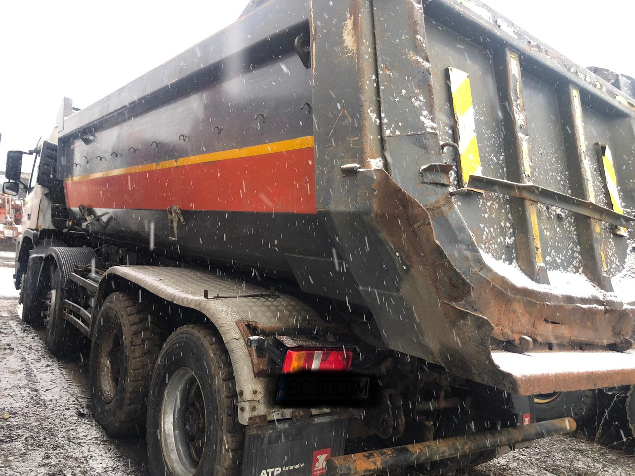 VOLVO FM 420 Tipper - Kipper vrachtwagen: afbeelding 4 VOLVO FM 420 Tipper - Kipper vrachtwagen: afbeelding 4