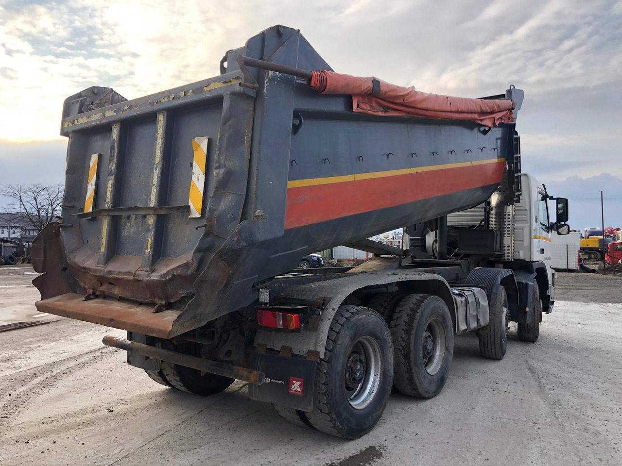 VOLVO FM 420 Tipper - Kipper vrachtwagen: afbeelding 3 VOLVO FM 420 Tipper - Kipper vrachtwagen: afbeelding 3