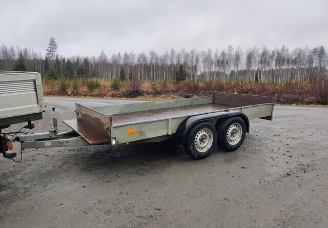 Kärppä Teliperäkärry jarrullinen - Open/ Plateau aanhangwagen: afbeelding 2 Kärppä Teliperäkärry jarrullinen - Open/ Plateau aanhangwagen: afbeelding 2