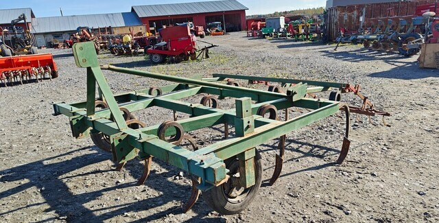 Kultivaattori 10-piikkinen - työleveys 240cm - Cultivator: afbeelding 1 Kultivaattori 10-piikkinen - työleveys 240cm - Cultivator: afbeelding 1