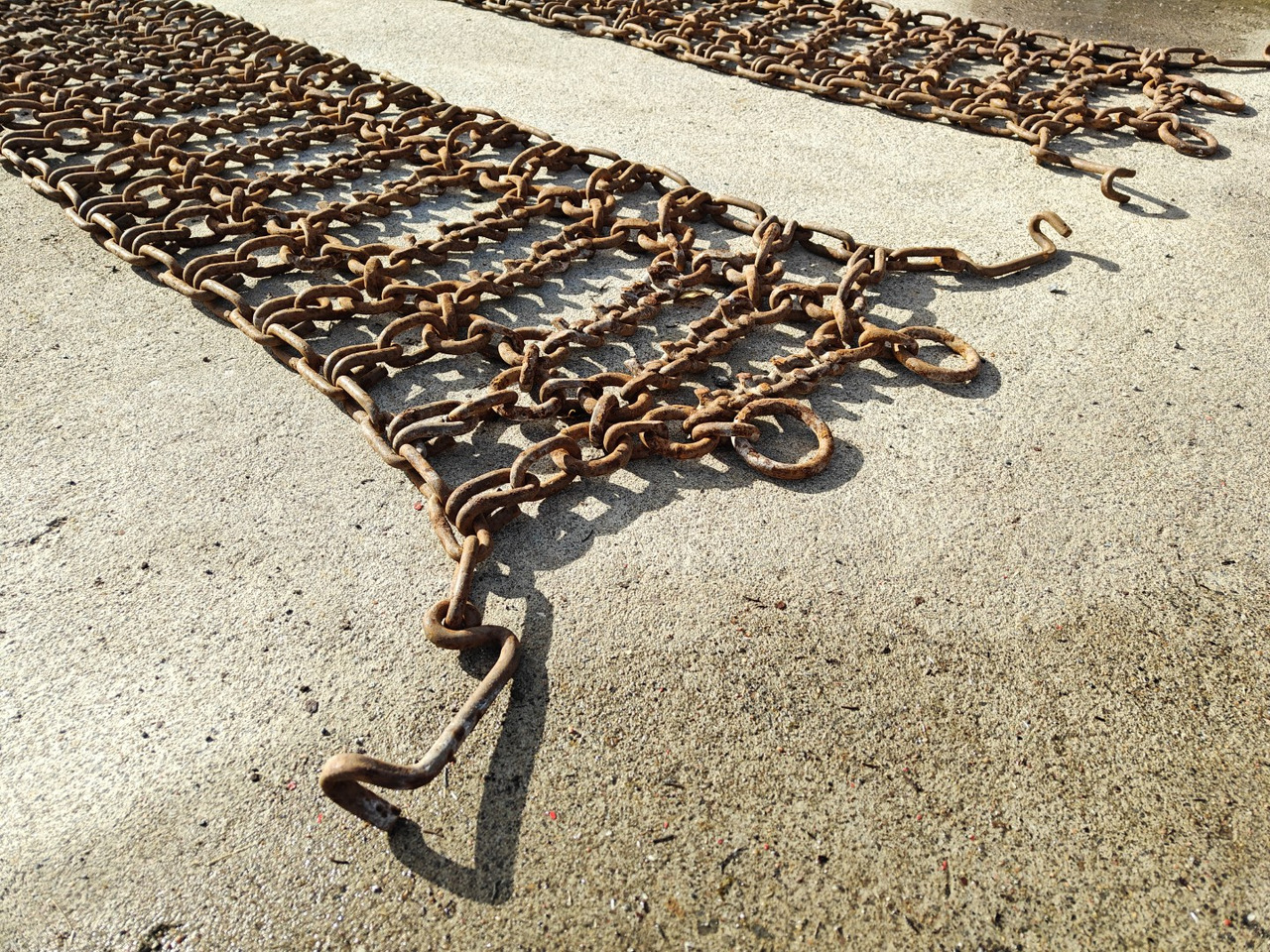 Piikkiketjut 12.4x38 traktoriin - Landbouwmachine: afbeelding 5 Piikkiketjut 12.4x38 traktoriin - Landbouwmachine: afbeelding 5