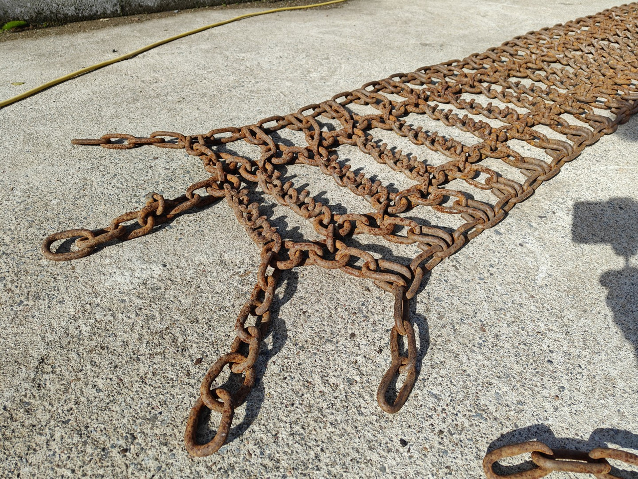 Piikkiketjut 12.4x38 traktoriin - Landbouwmachine: afbeelding 4 Piikkiketjut 12.4x38 traktoriin - Landbouwmachine: afbeelding 4