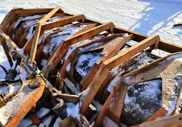 Mahlers 400cm - Volvo-kiinnike - Sneeuwschuif: afbeelding 5 Mahlers 400cm - Volvo-kiinnike - Sneeuwschuif: afbeelding 5