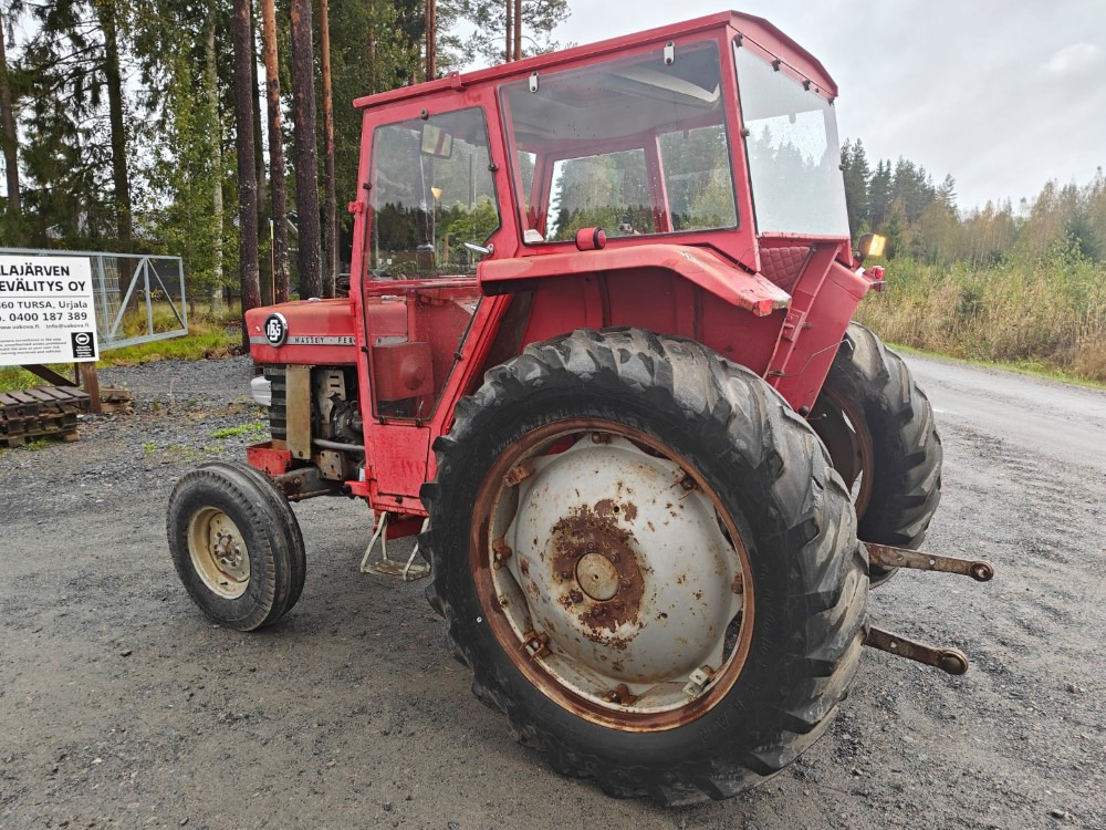 Massey Ferguson 165S Lisähydrauliikalla, katso video! - Tractor: afbeelding 2 Massey Ferguson 165S Lisähydrauliikalla, katso video! - Tractor: afbeelding 2