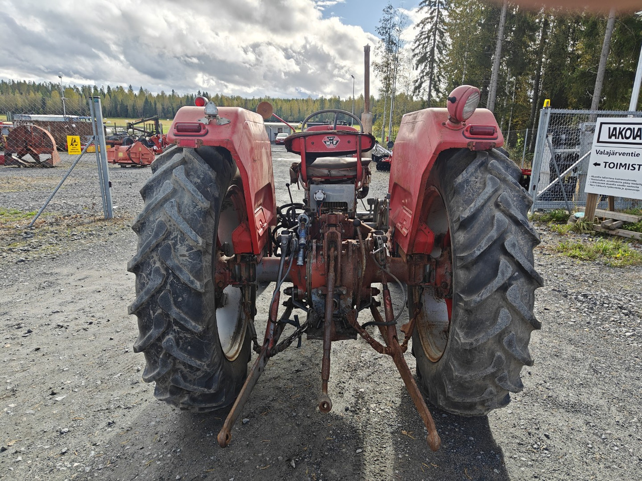 Massey Ferguson 175 Multi Power Avomalli, katso video! - Tractor: afbeelding 3 Massey Ferguson 175 Multi Power Avomalli, katso video! - Tractor: afbeelding 3