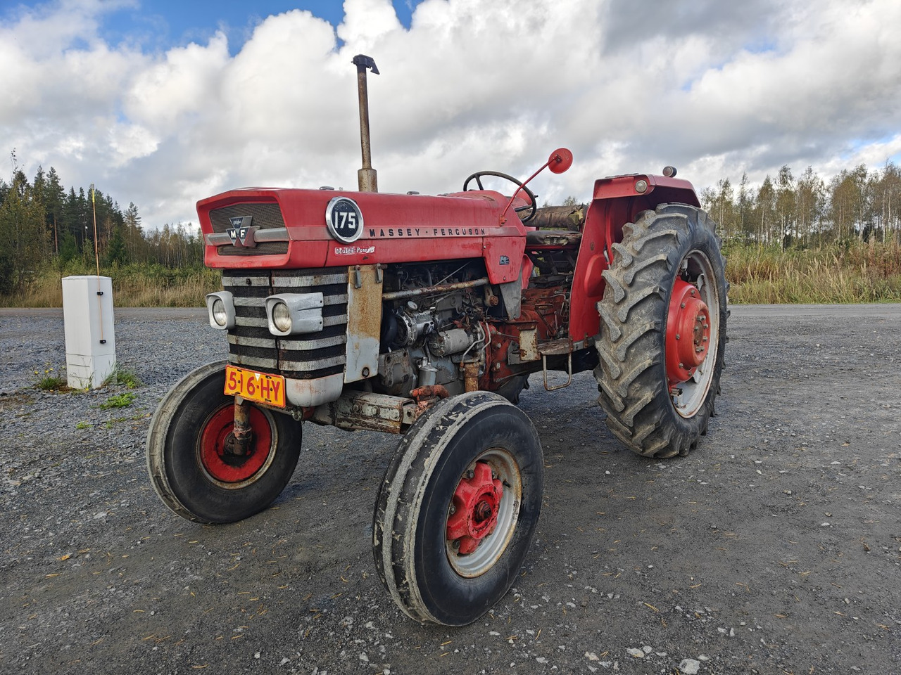 Massey Ferguson 175 Multi Power Avomalli, katso video! - Tractor: afbeelding 1 Massey Ferguson 175 Multi Power Avomalli, katso video! - Tractor: afbeelding 1