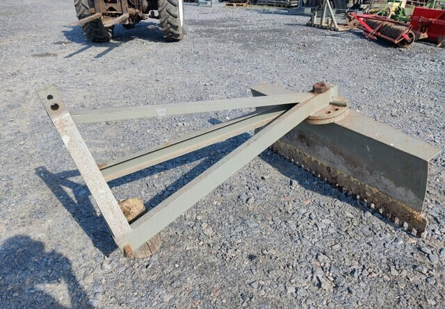 Perälevy 160cm - ympäripyörivä - Blad voor Landbouwmachine: afbeelding 1 Perälevy 160cm - ympäripyörivä - Blad voor Landbouwmachine: afbeelding 1
