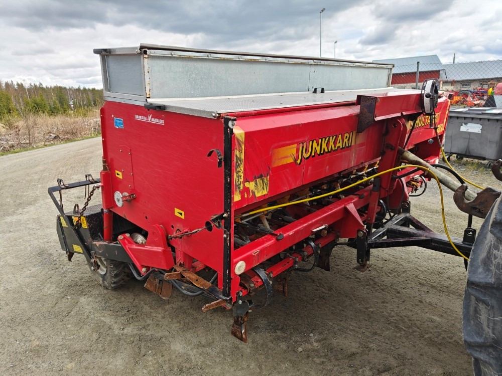 Simulta-Junkkari 3000T - takapyöräkone - kiekkovantaat takana - Zaaicombinatie: afbeelding 5 Simulta-Junkkari 3000T - takapyöräkone - kiekkovantaat takana - Zaaicombinatie: afbeelding 5